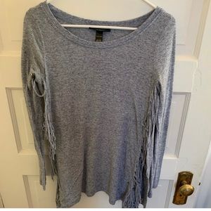 Wendy Bellisimo fringed maternity top